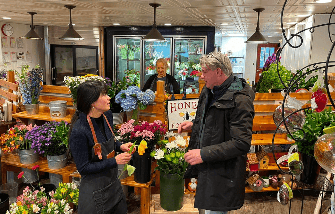 IBuyFlowers Road Trip Lake Zurich Florist